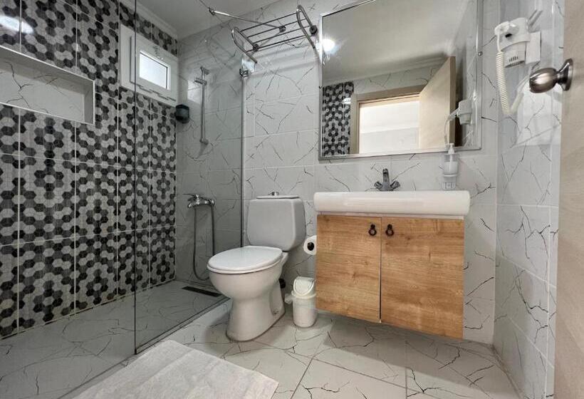 Quarto Triplo Estandar, Ibrahim Bey