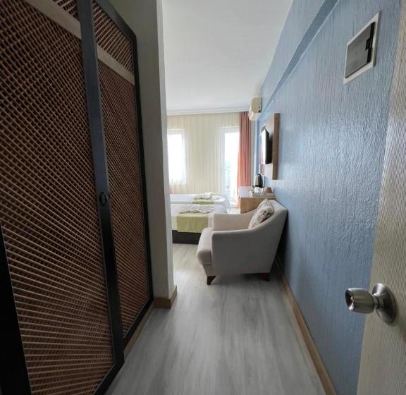 Quarto Familiar, Ibrahim Bey