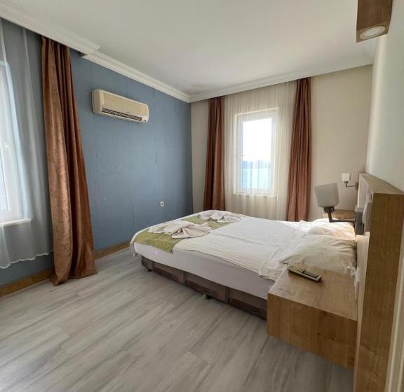 Quarto Familiar, Ibrahim Bey