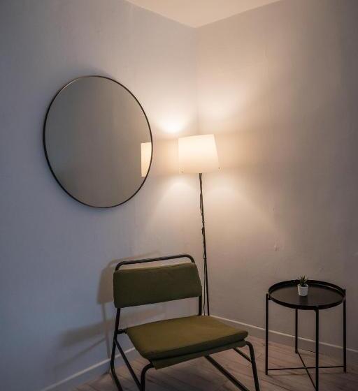 Номер Стандарт Индивидуальный Совместная Ванная, Moon Hostel Warszawa