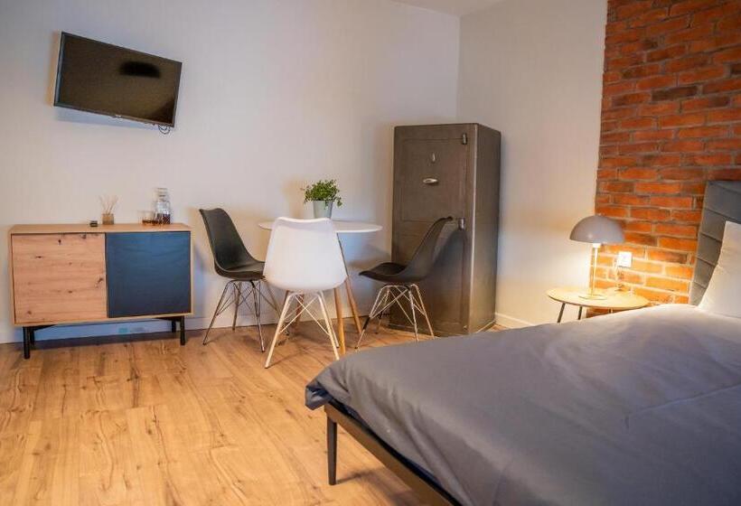 Люкс, Moon Hostel Warszawa