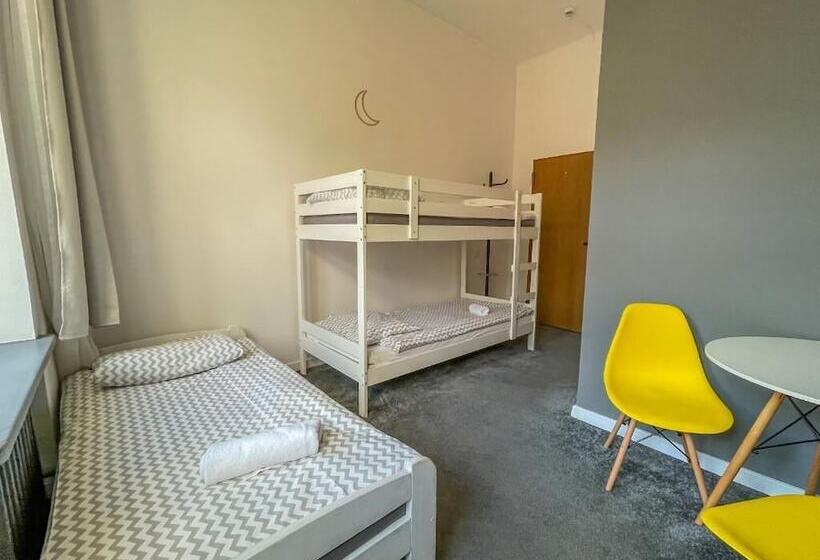 Номер Стандарт Трехместный, Moon Hostel Warszawa
