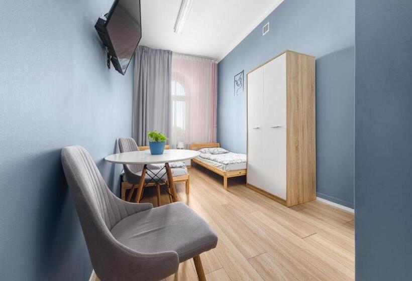 Номер Стандарт, Moon Hostel Warszawa