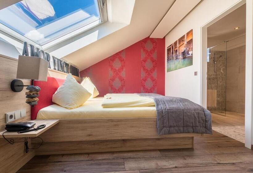 Номер Deluxe, Riverresort Donauschlinge