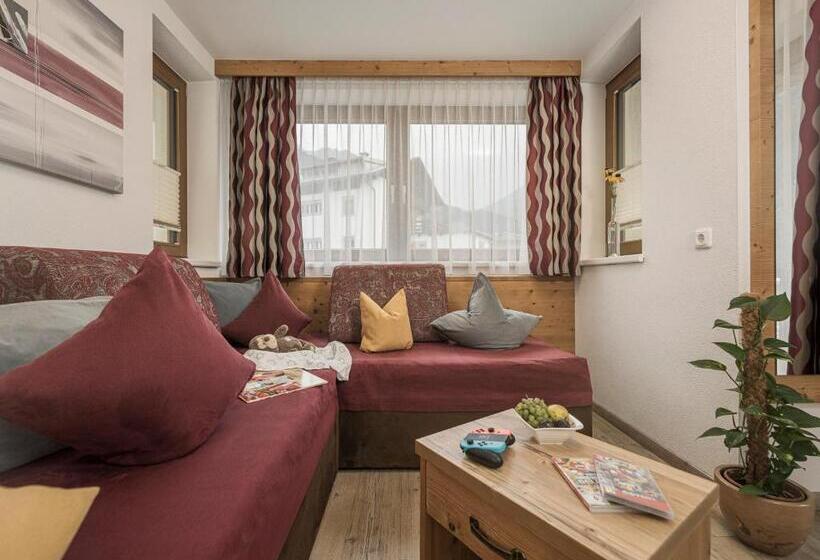 Апартаменты Superior 2 Спальни, Apart Central – Premium Mountain&garden