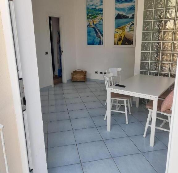 带1个卧室的带阳台的公寓, Excelsior Mare Suite