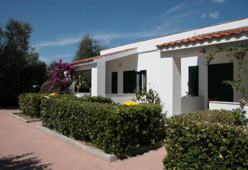 Apartamento 2 Dormitórios, Residence Delfino