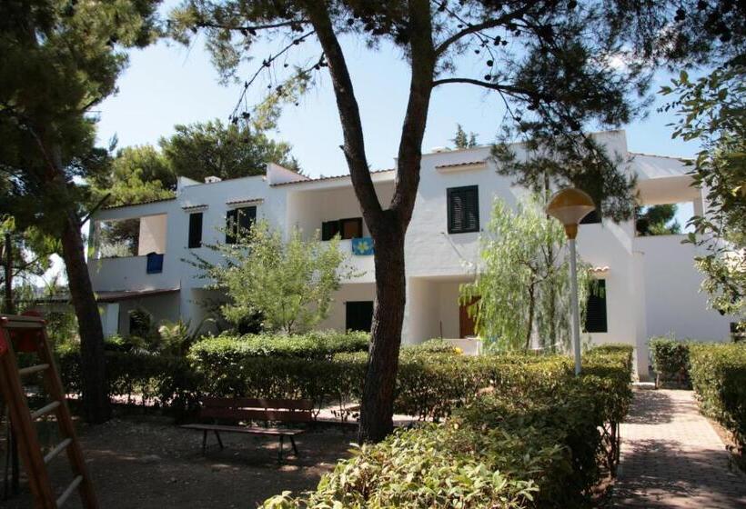 Apartamento 2 Dormitórios, Residence Delfino