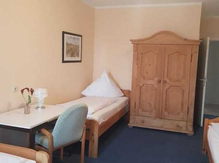 Четырехместный Номер Стандарт, Pension Im Bett