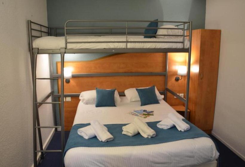 Трехместный Номер Комфорт, Brit Hotel Caen Hérouville