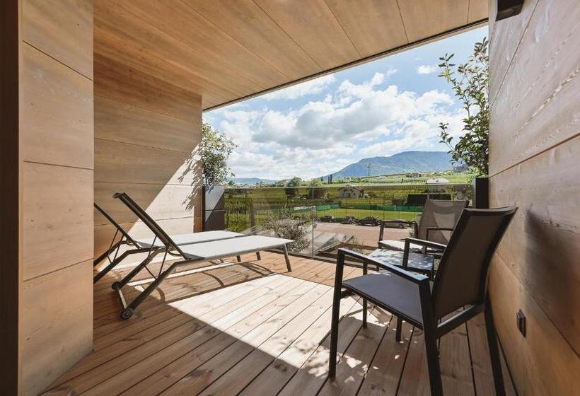 Полулюкс с Балконом, Weinegg Wellviva Resort