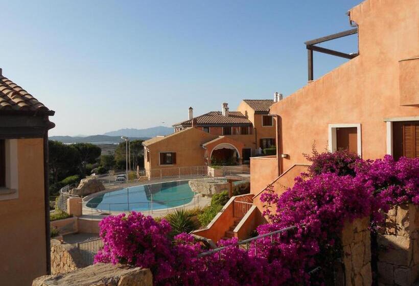 إستوديو قياسى مزودة بتراس, Residence Borgo Punta Villa