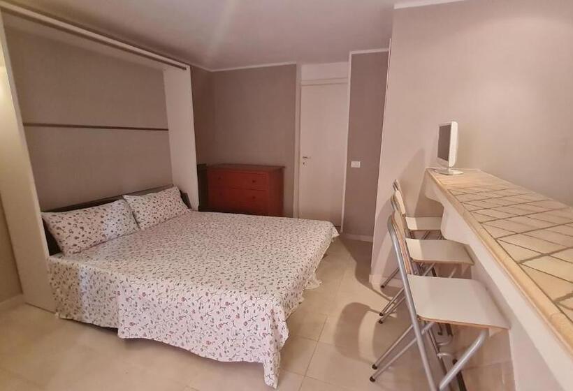 استودیوی استاندارد, Residence Borgo Punta Villa