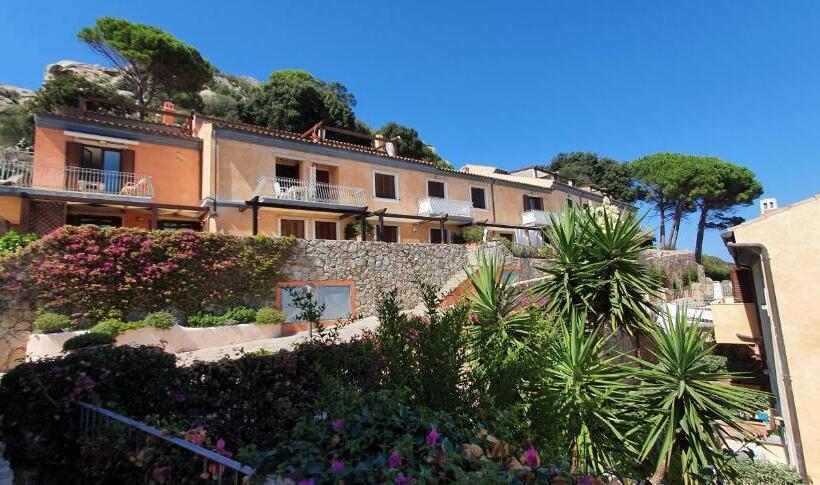 شقة غرفتين مطلة على البحر, Residence Borgo Punta Villa