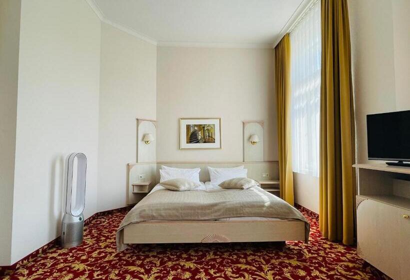 Номер Стандарт с Балконом, Villa Antonia