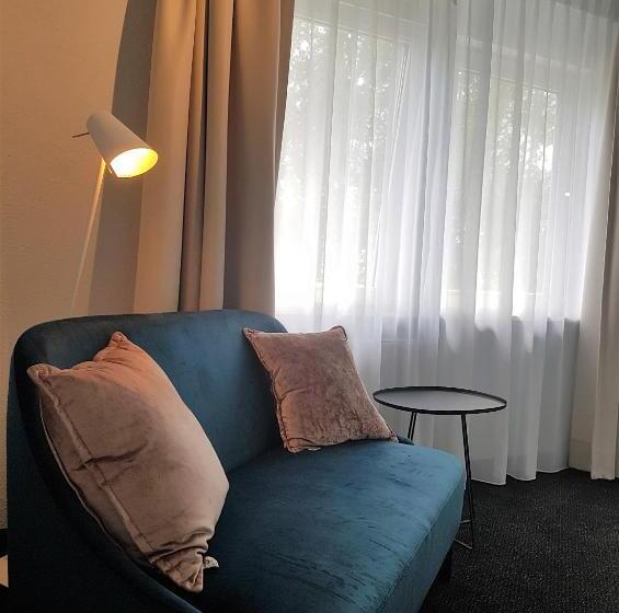 Comfort Værelse, Herrloh