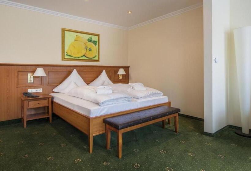 سوییت جونیور لوکس, Schweizer Hof Thermal Und Vital Resort