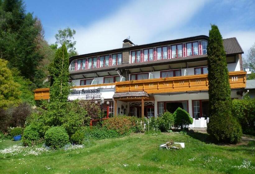 Апартаменты 3 Спальни, Wellness Und Romantik Hotel Helmboldt