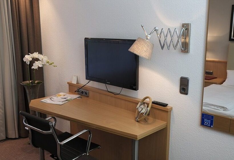 Номер Стандарт, Brunnenhof International