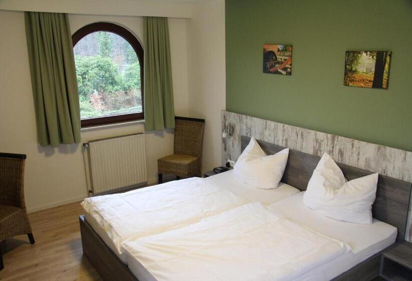Номер Стандарт, Meyerhof Heiligenrode