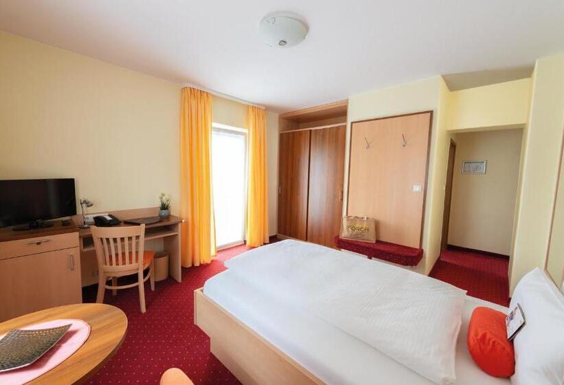 Номер Стандарт Индивидуальный с Балконом, Kur  Und Wellnesshotel Förch