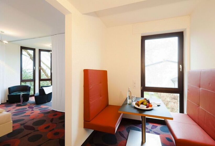 Полулюкс, Mintrops Land Hotel Burgaltendorf