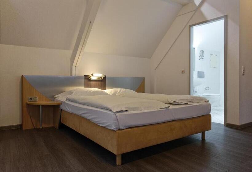 Номер Стандарт, Opera Hotel Köln
