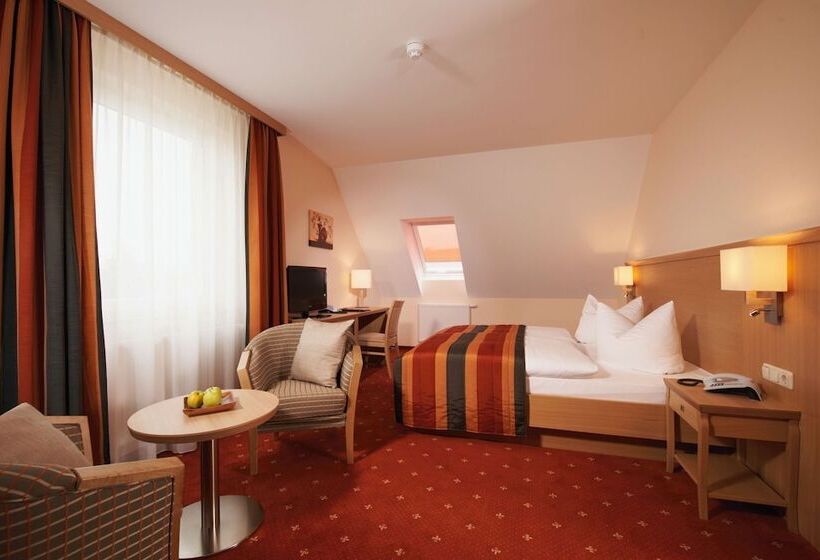 Номер Superior, Parkhotel Neustadt