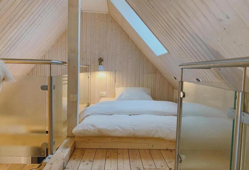 Номер Стандарт, Weiße Mühle