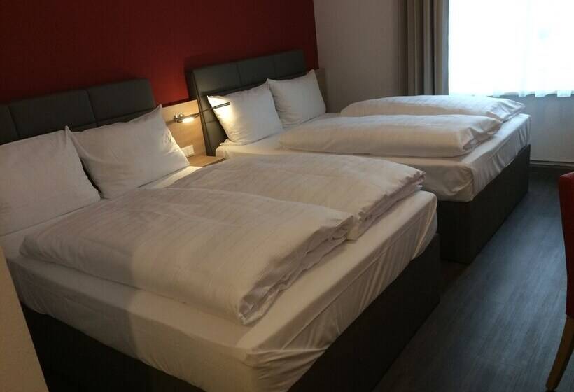Номер Стандарт Трехместный, Adesso Hotel Göttingen   Pay At Property On Arrival Ihr Automatenhotel In Göttingen
