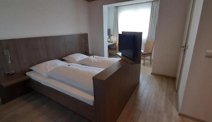 Номер Стандарт, Landgasthof Zur Scharfen Ecke
