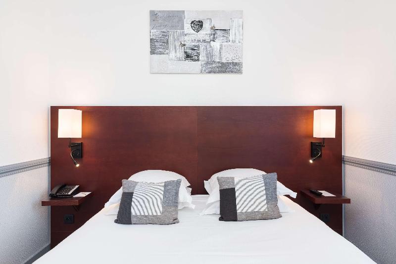 Номер Премиум, Grape Town Hotel   Park79