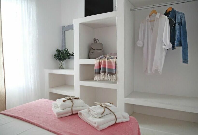 Apartamento 2 Dormitórios, 8 Keys Residence