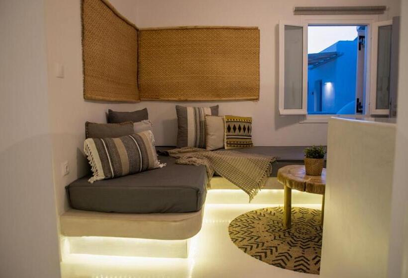 Apartamento 2 Dormitórios, 8 Keys Residence
