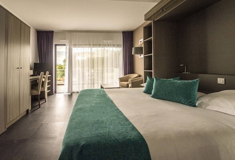 سوییت سوپریور, Suite Home Porticcio