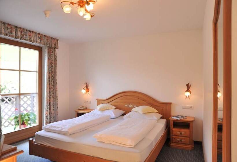 Номер Economy, Turmhotel Gschwendt