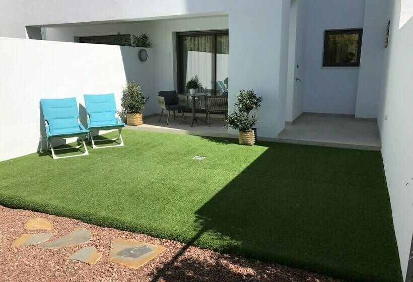 Апартаменты Deluxe 2 Спальни Вид на Море, Las Terrasses De Cortesin D38