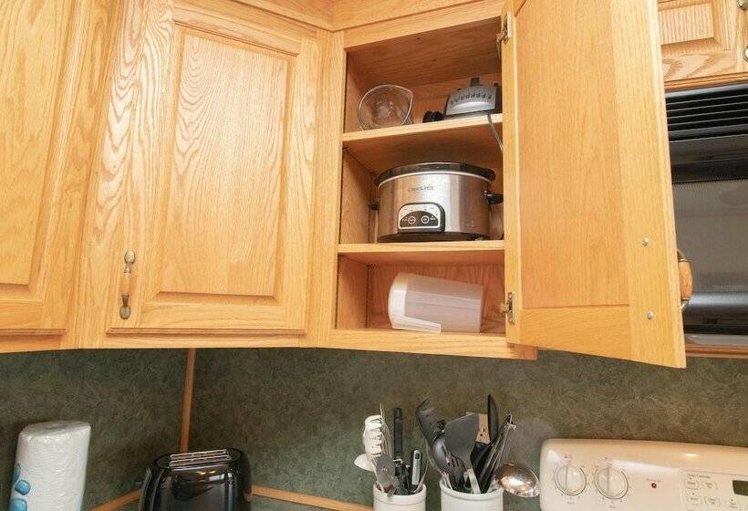 家族用アパートメント, Mountaintop Condos