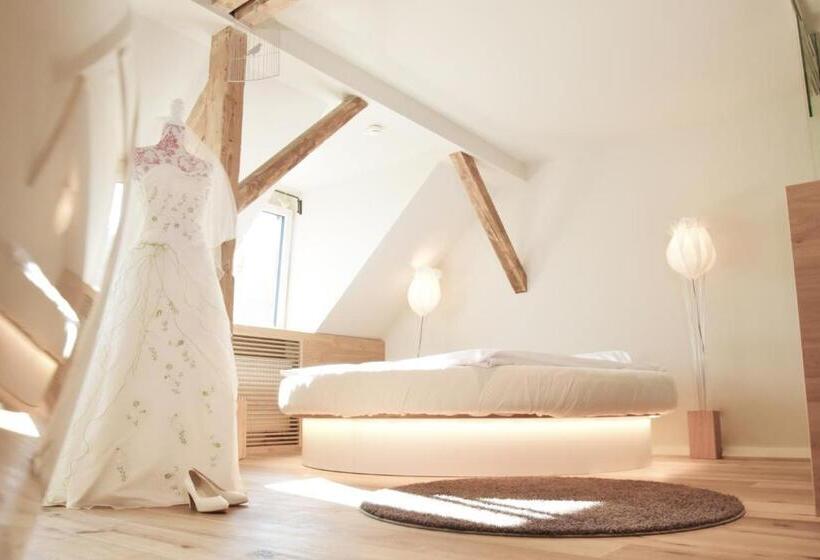 Family Suite, Waldvogel