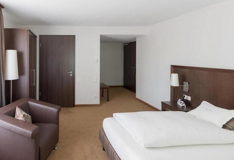 Номер Стандарт, Restaurant & Hotel Engelkeller