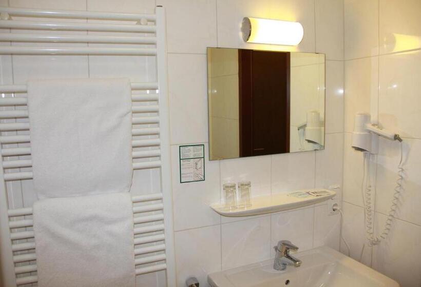Номер Стандарт Трехместный, Alpenhotel Brennerbascht