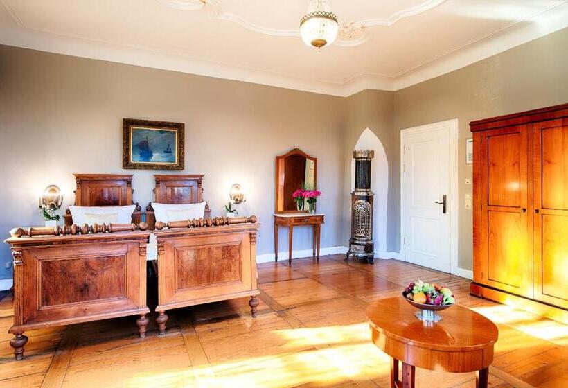 Полулюкс Вид на Сад, Welcome Hotel Schloss Lehen
