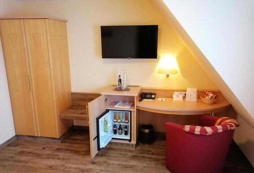 スタンダードトリプルルーム, Landgasthof Niebler