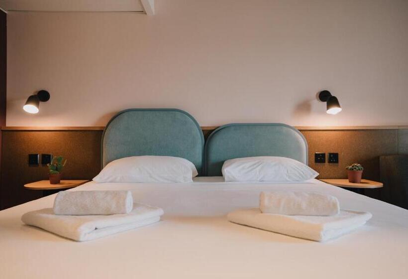 اتاق سوپریور با چشم‌انداز شهر, Ibis Styles St Pauls Bay Malta