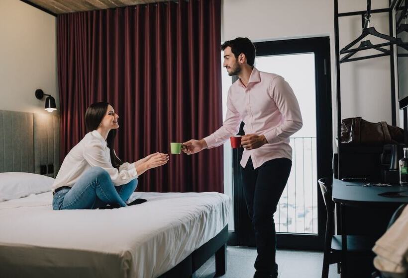 اتاق سوپریور با چشم‌انداز دریا, Ibis Styles St Pauls Bay Malta