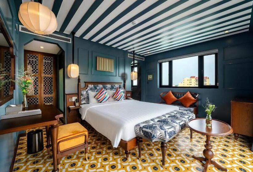 اتاق لوکس با چشم‌انداز استخر, Son Hoi An Boutique Hotel & Spa
