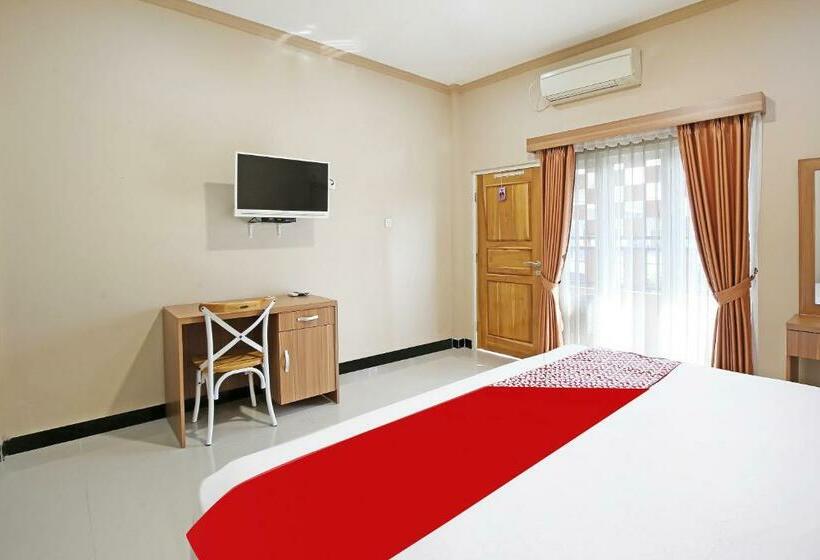 Люкс Superior, Collection O 91449 Griya Ampenan Residence