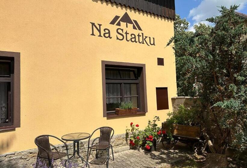 Апартаменты 1 Спальня, Na Statku Babiččino údolí