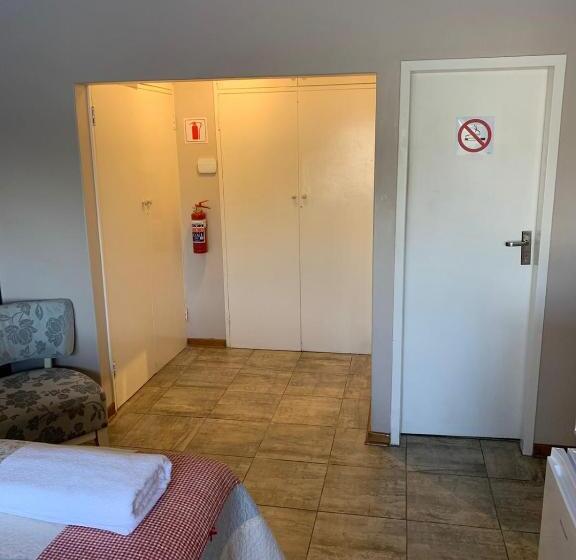 디럭스 스위트, 28 At Van Den Bos International Guesthouse