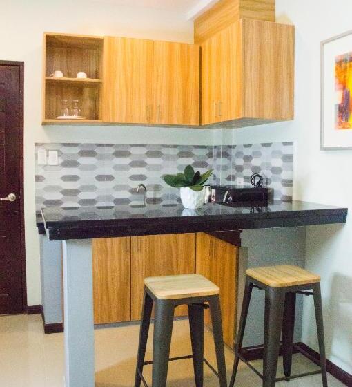 Студия Стандарт, Elti Suites By Bluebookers